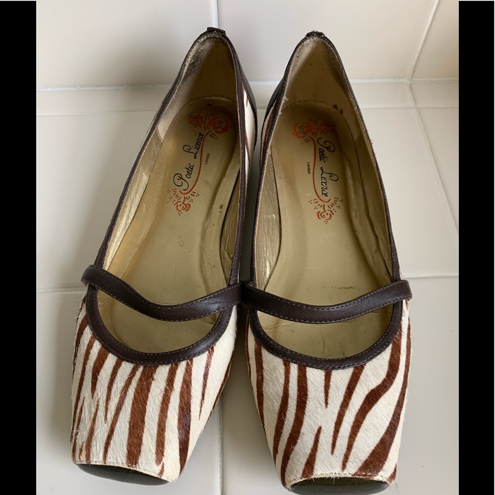 Poetic License desert star ballet flats